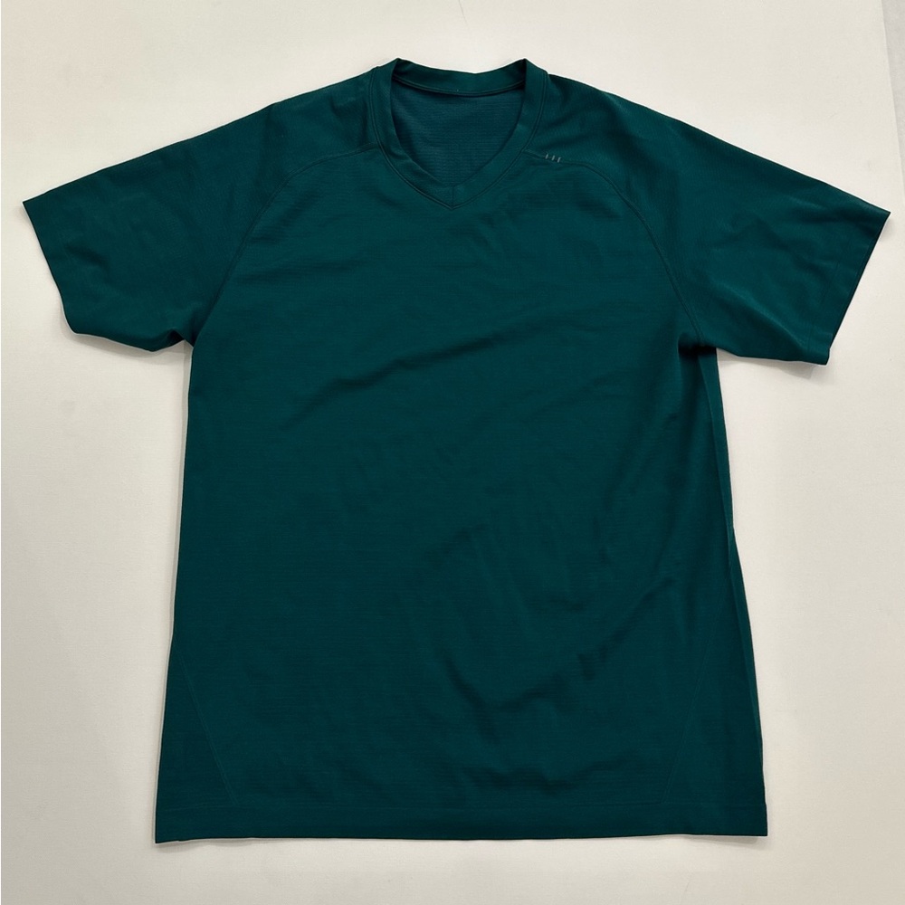 Lululemon Metal Vent V-neck
